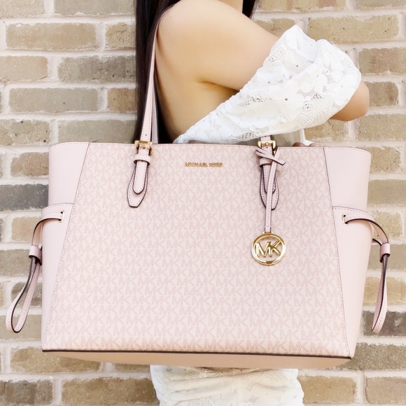 Bundle Michael Kors Drawstring Tote & Wallet - Picture 7 of 7